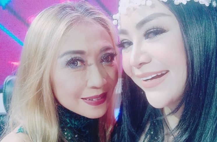 Trie Utami dan Anisa Bahar/ Instagram @anisabaharreal