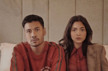 Hamil Anak Pertama, Chicco Jerikho Unggah Foto Perut Buncit Istrinya