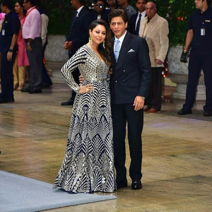 Shahrukh Khan dan Gauri Khan  from Instagram @filmyselfies
