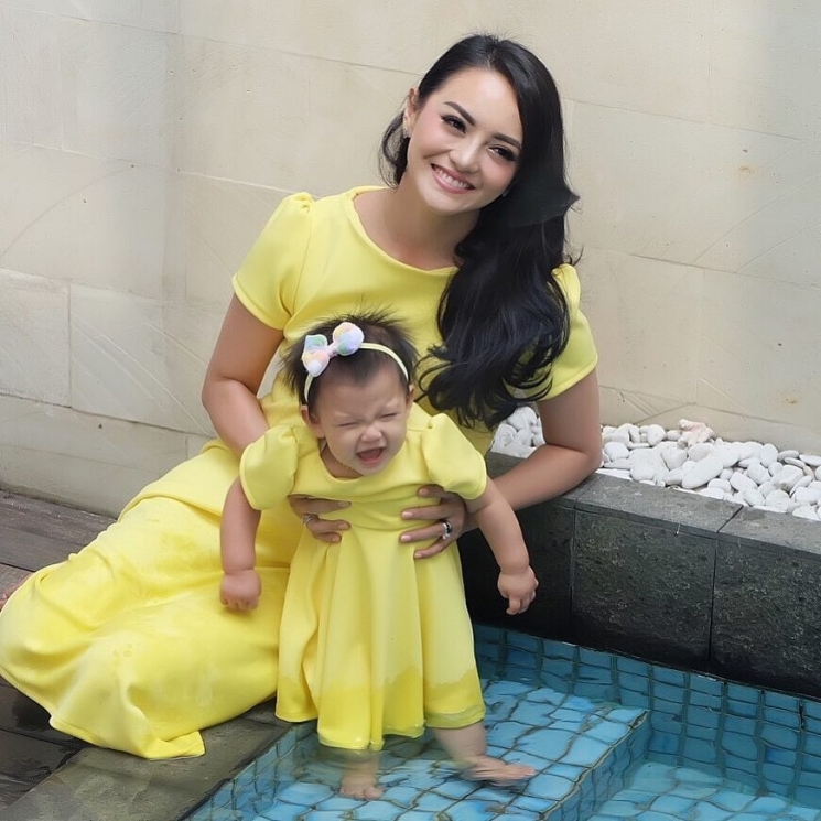 Ririn Ekawati dan Abigail 