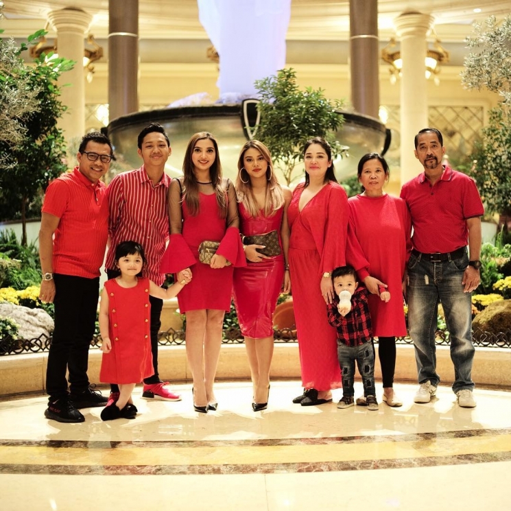 Birthday Dinner Azriel di Restoran Mewah Las Vegas from Instagram @ashanty_ash