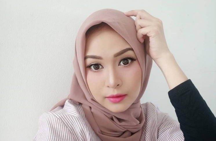 Citra Kharisma manap berjilbab.