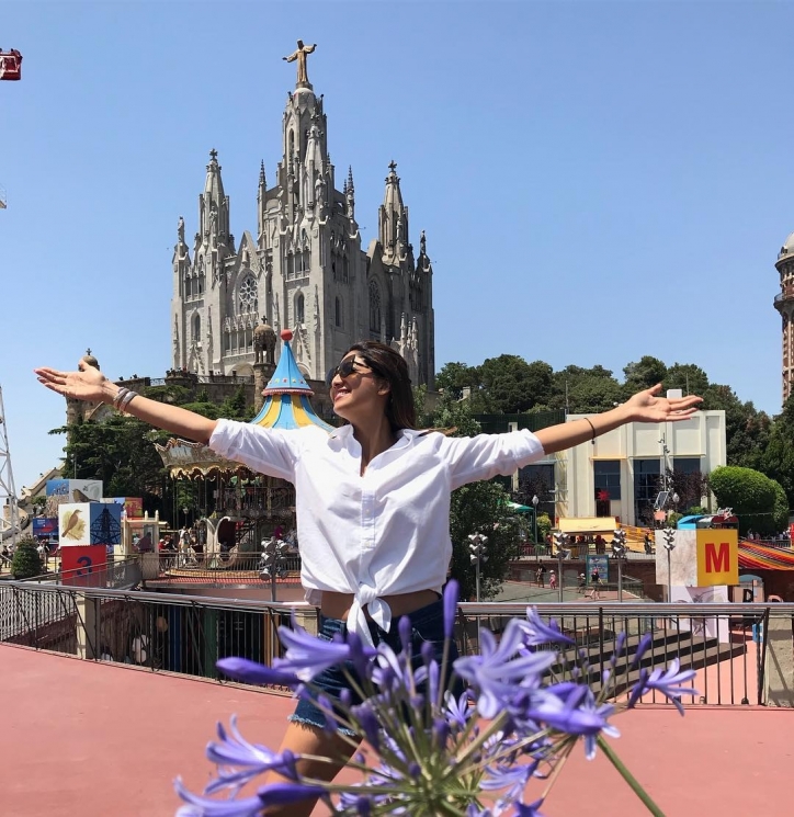 Shilpa Shetty di Barcelona from Instagram @rajkundra9