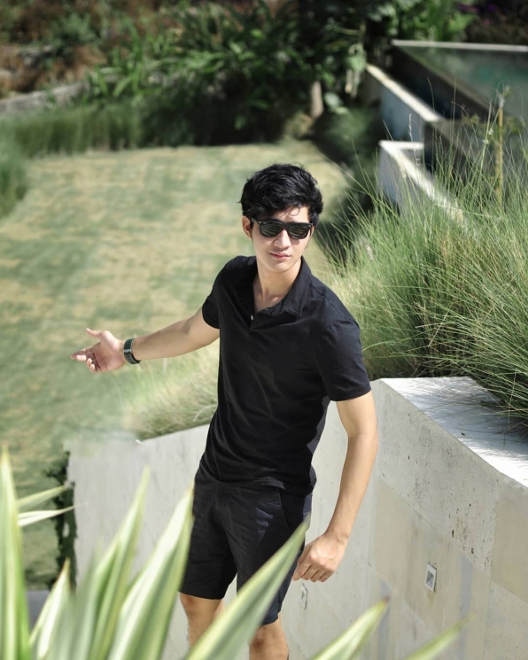 Instagram @real_aditya1