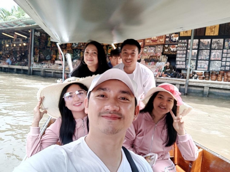 Instagram @dewiperssikreal