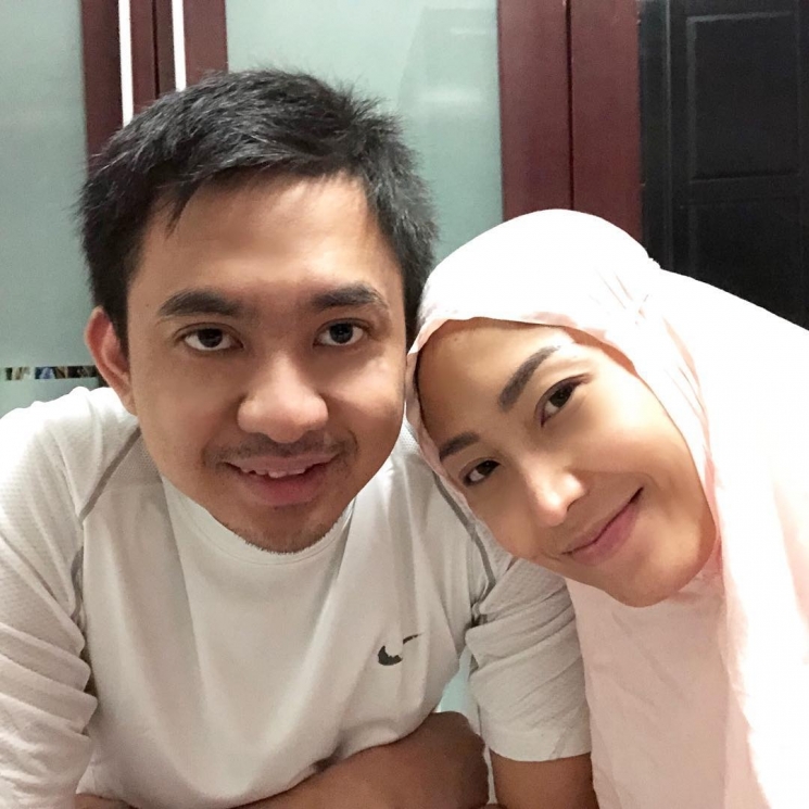 Ayu Dewi dan Regi Datau/ Instagram @mrsayudewi