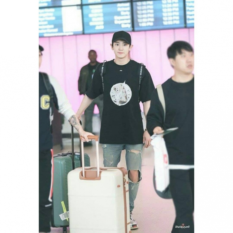 Chanyeol EXO from Instagram @indokpopgram