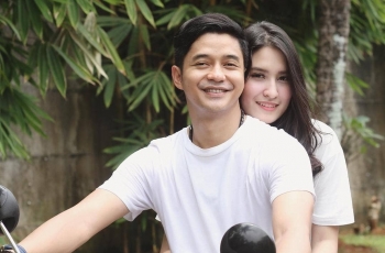 Makin Serius, Adly Fairuz dan Angbeen Rishi Lakukan Foto Prewed