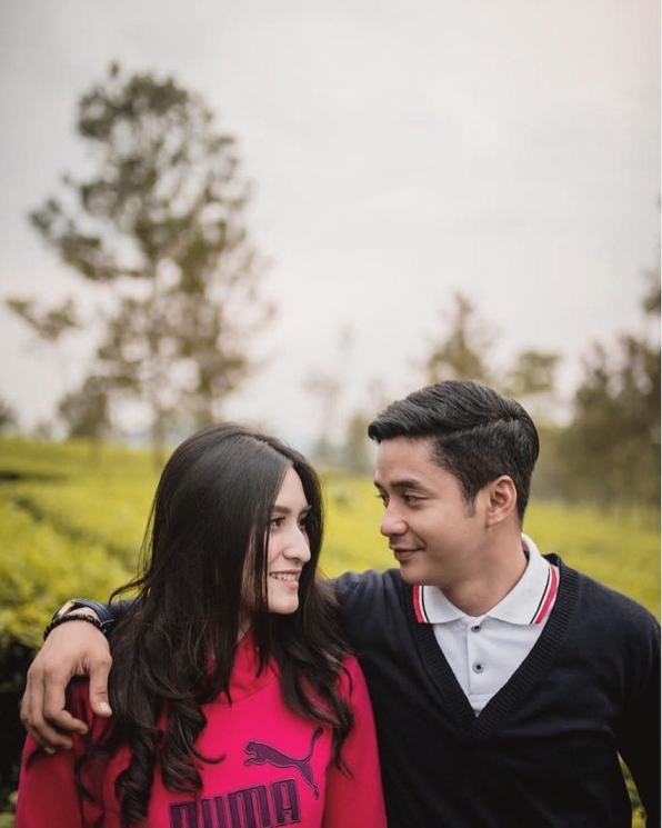 Instagram @adlyfairuz