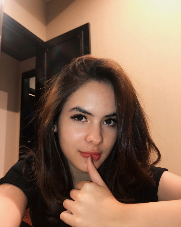 Instagram @steffizamoraaa