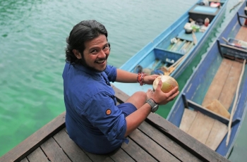 Berperan Jadi Orang Bangka, Ramon Y Tungka Belajar Bikin Martabak