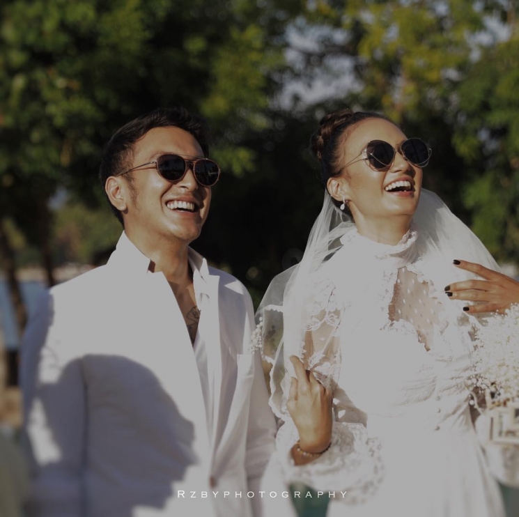 Pernikahan Nadine Chandrawinata dan Dimas Anggara/Instagram @rzbyphotography