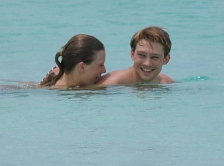 Taylor Swift dan Joe Alwyn/eonline.com