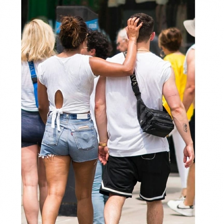 Priyanka Chopra dan Nick Jonas from Instagram @filmyselfies