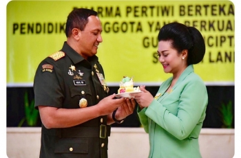 Jadi Istri Abdi Negara, 5 Artis Ini Rela Tinggalkan Dunia Hiburan