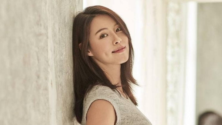 Kahi from Soompi