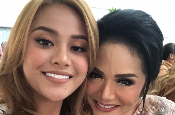 Ketahuan Meeting Pakai Zoom, Krisdayanti Disindir Pernah Tolak Permintaan Aurel