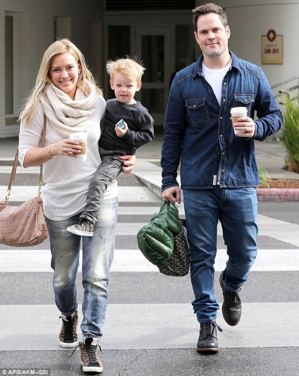 Hilary Duff dan Mike Comrie/Daily Mail