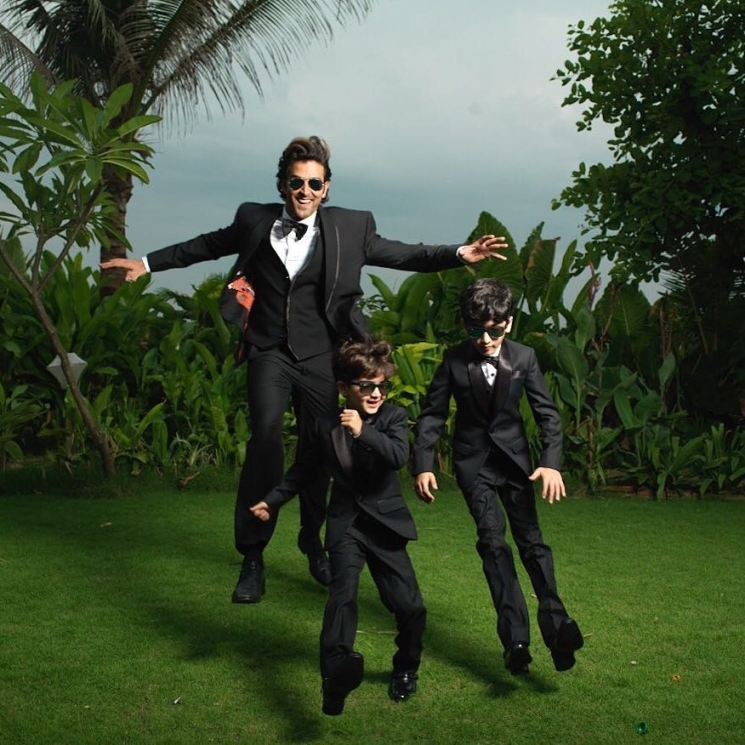 Hrithik Roshan dan anak-anaknya from Instagram @hrithikroshan