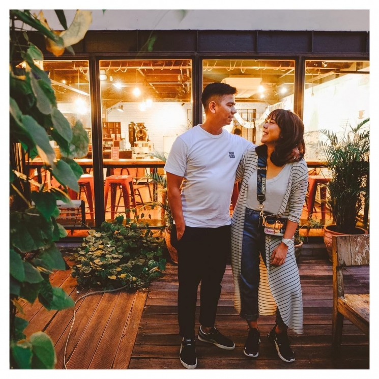 Fitro Tropica dengan suaminya, Toge
