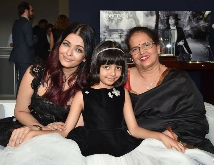 Aishwarya Rai dan putrinya from Instagram @aishwaryaraibachchan_arb