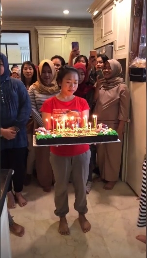 Kejutan ulang tahun Aurel Azriel/ Instagram @ashanty_ash