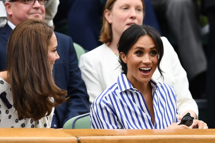 Kate Middleton dan Meghan Markle di Kejuaraan Wimbledon from harpersbazaar.com