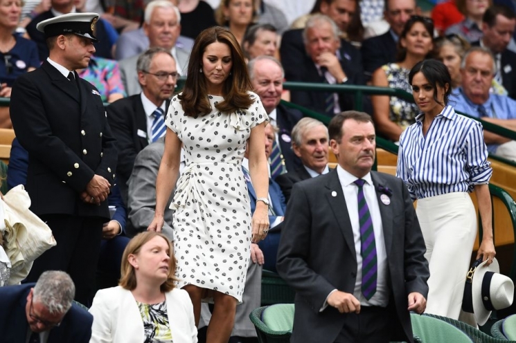 Kate Middleton dan Meghan Markle di Kejuaraan Wimbledon from harpersbazaar.com