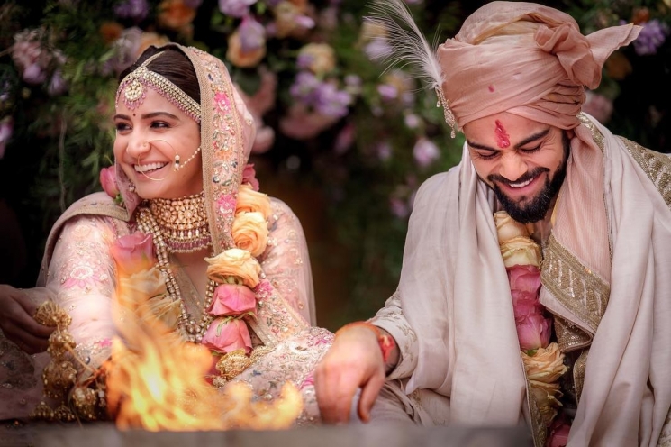 Anushka Sharma dan Virat Kohli from Instagram @anushkasharma