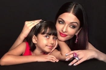 5 Foto Aishwarya Rai dan Putrinya saat Prancis Menang Piala Dunia