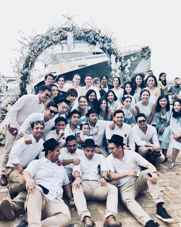 Resepsi kedua Nadine Chandrawinata dan Dimas Anggara di Jakarta/ Instagram @oktonindito