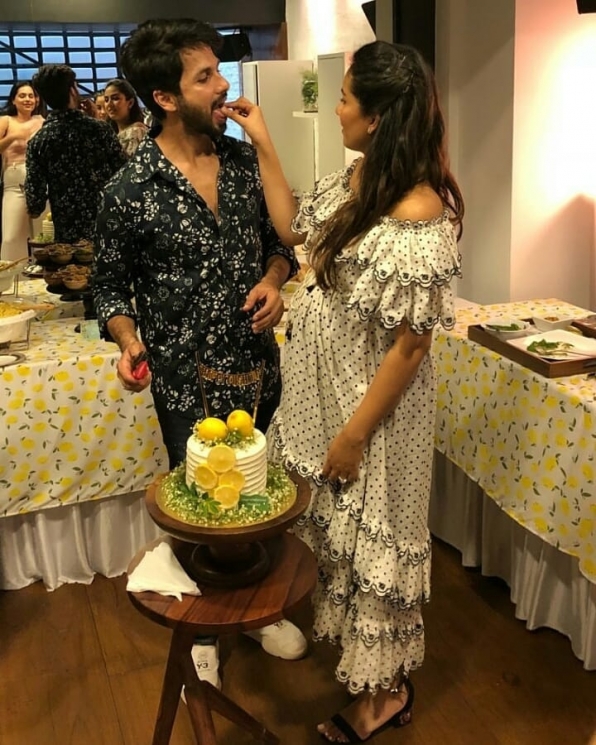 Shahid Kapoor dan Istri di pesta baby shower from Instagram @mira.kapoor.fc