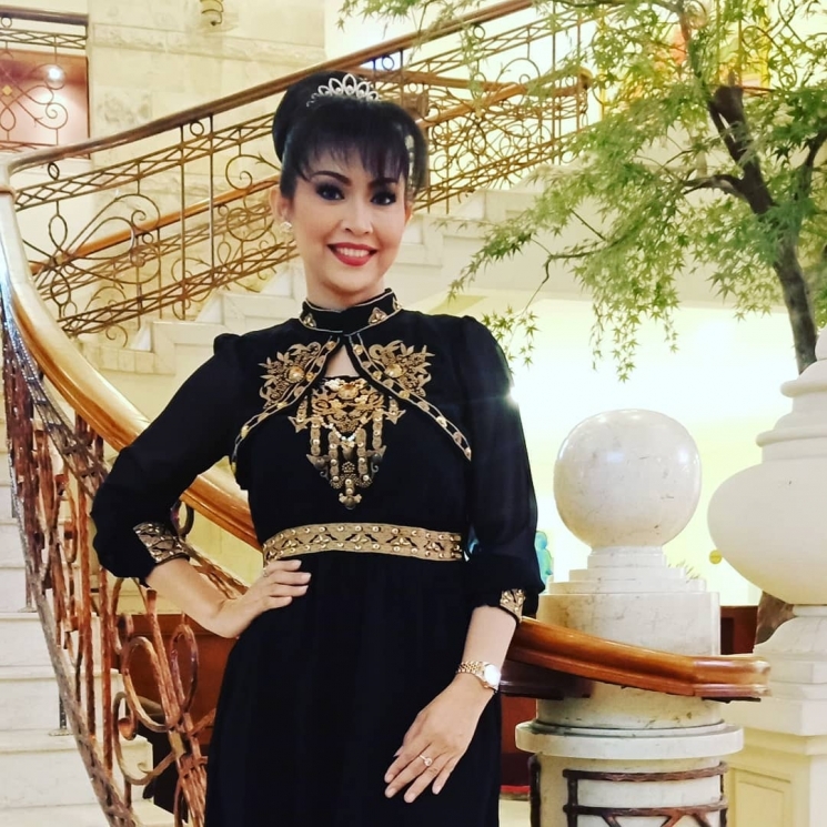 Ratna Listy / Instagram @ratna_listy