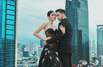 Jeje Pamer Ciuman Mesra Sama Syahnaz, Bajunya Disorot: Ada Tulisan Lady