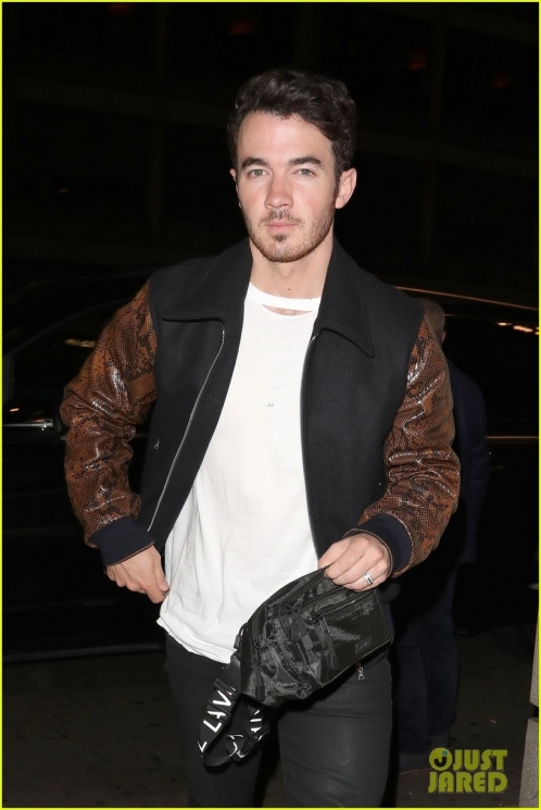 Kevin Jonas from just jared