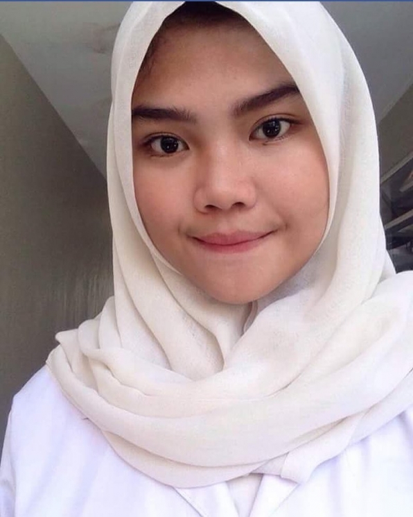 Keponakan Dewi Perssik/ Instagram @rosameldianti_