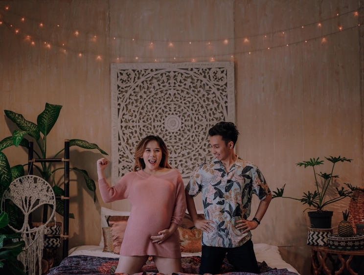 Maternity shoot Cherly Juno/ Instagram @herusetiawann