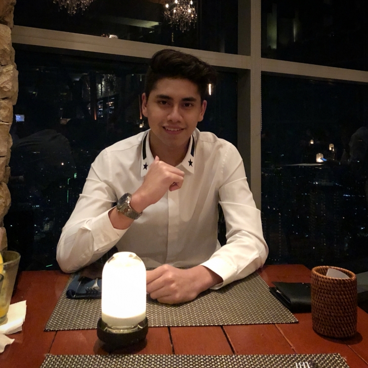 Dinner romantis Athalla Naufal dan Aisyah Qilah/ Instagram @athallanaufal7