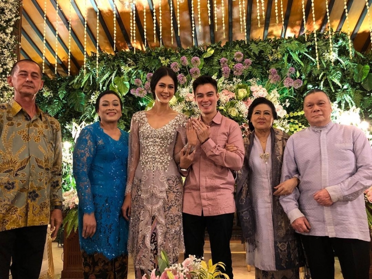 Momen lamaran Baim Wong dan Paula Verhoeven from Instagram @humble_glam