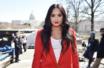 Demi Lovato dalam Pusaran Narkotika dan Gangguan Bipolar