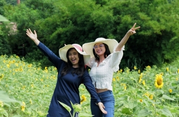 Lebby Wilayati, Ponakan Kesayangan Dewi Perssik yang Berhasil Orbit
