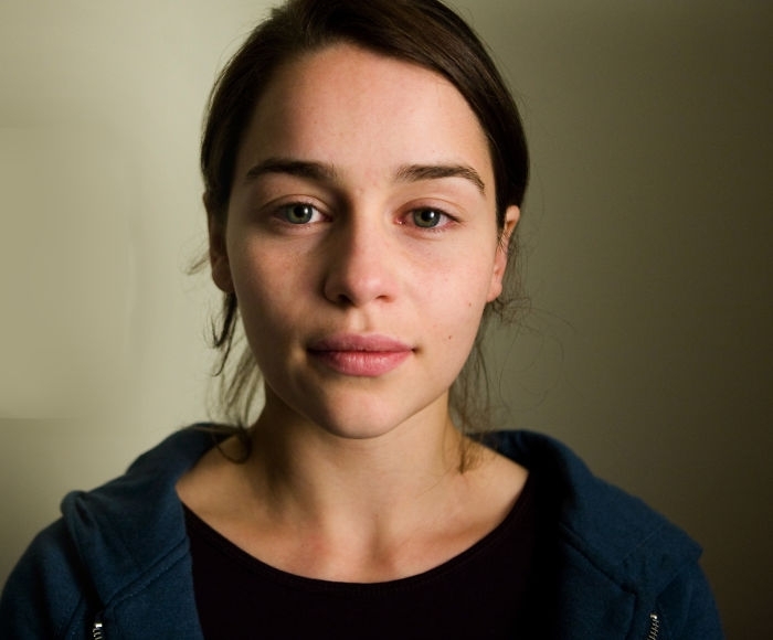 Emilia Clarke/www.boredpanda.com