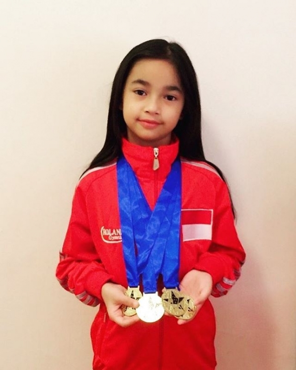 Putri Cut Tari, Sidney Azkassyah Yusuf