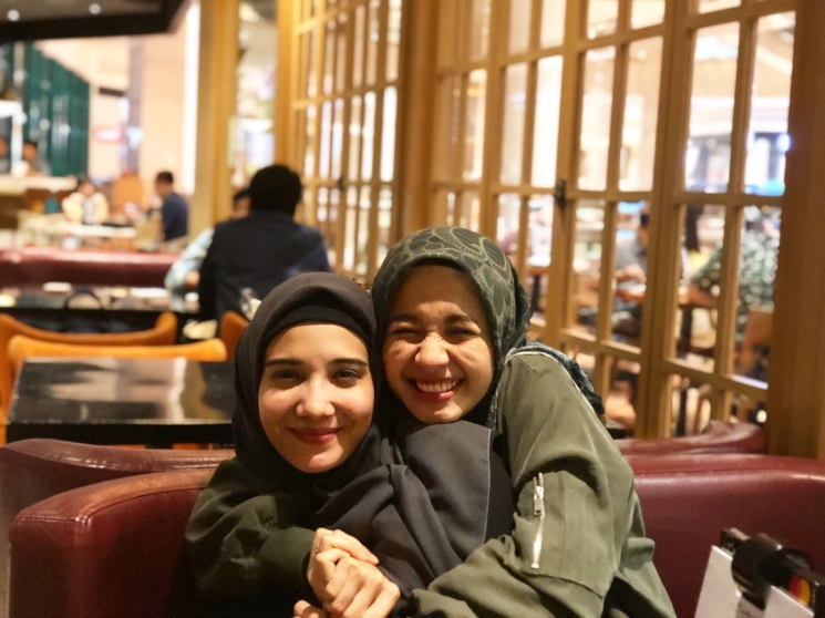 Laudya Cynthia Bella dan Zaskia Sungkar.(Instagram/@laudyacynthiabella)