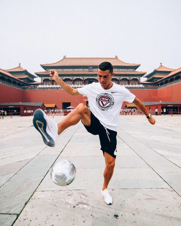 Seleb Hollywood dengan tarif endorse termahal/ Instagram @cristiano