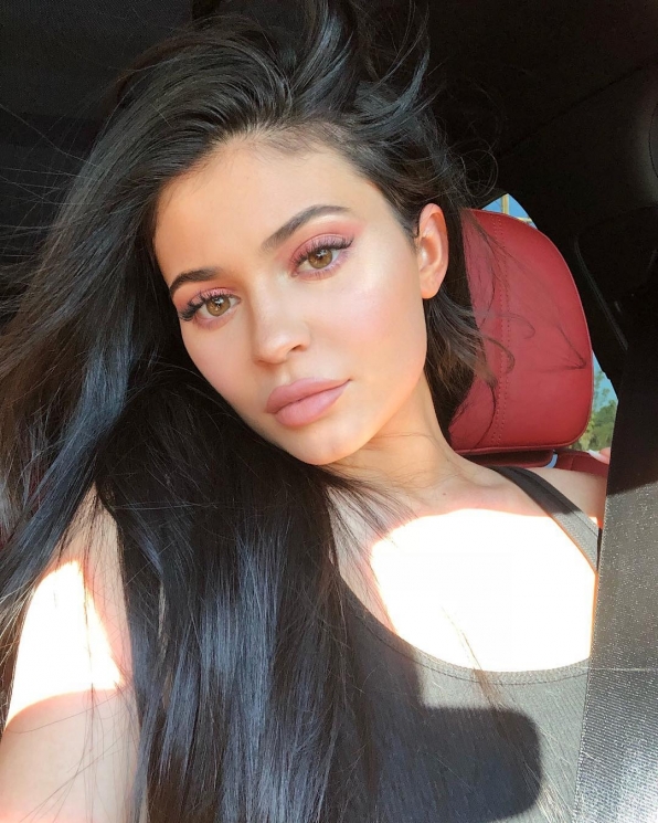 Seleb Hollywood dengan tarif endorse termahal/ Instagram @kyliejenner