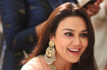 Kisah Cinta Preity Zinta, Ternyata Pernah Dianiaya