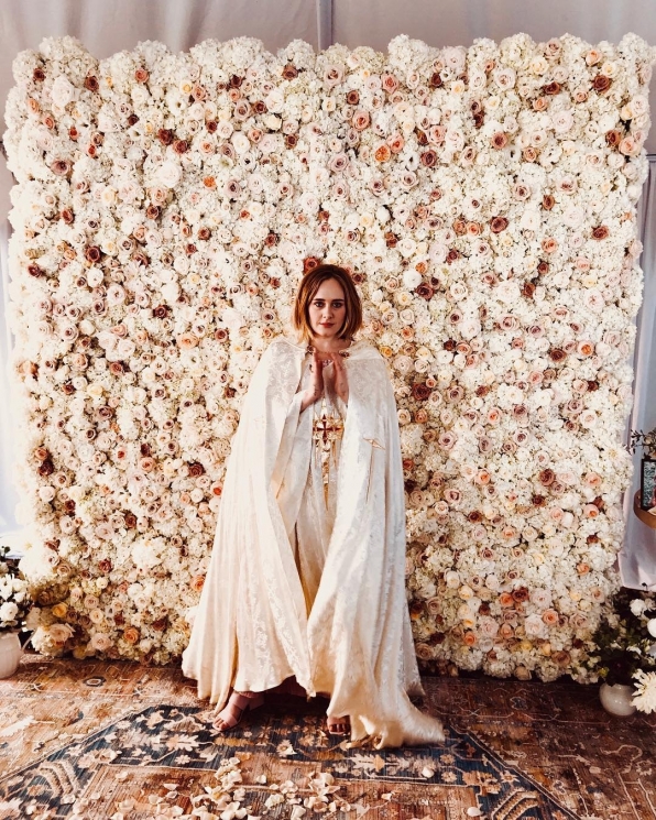 10 seleb Hollywood yang punya gelar kehormatan dari kerajaan. (Instagram/@adele)