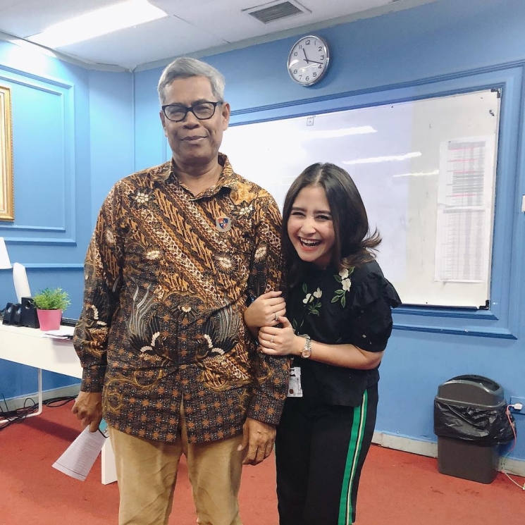 Kehidupan kuliah Prilly Latuconsina. (Instagram/@prillylatuconsina96)