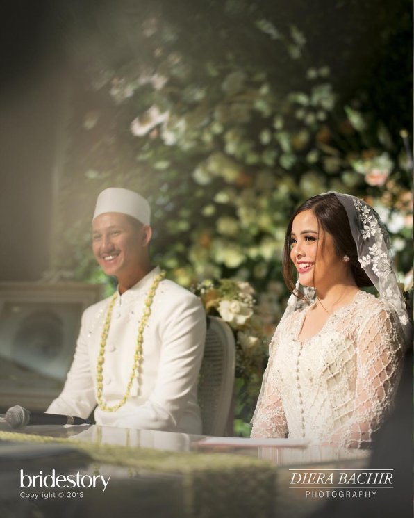 Proses Akad Nikah Tasya Kamila dan Randi Bachtiar. (Instagram/@dierabachir)